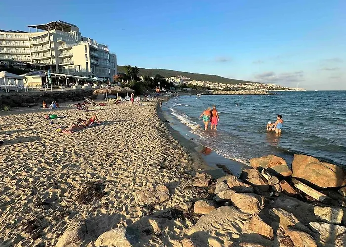 Apartament свети влас комплекс викторио Burgas